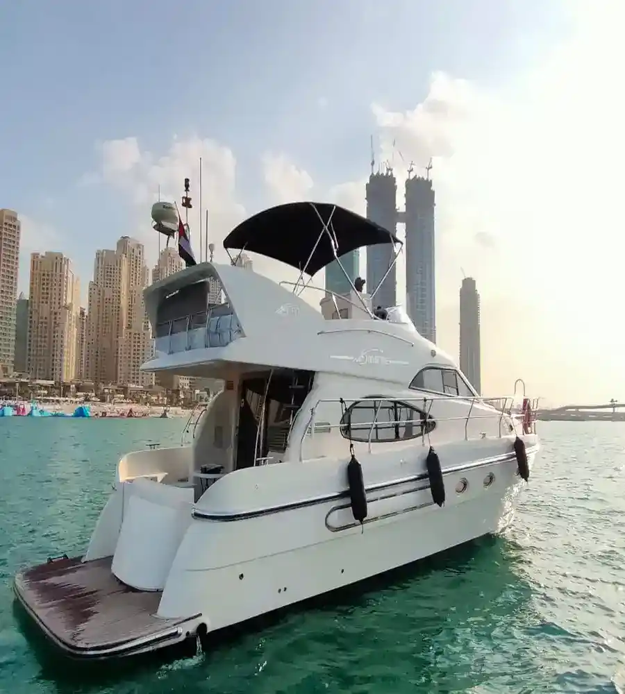 about out boat rental dubai 2