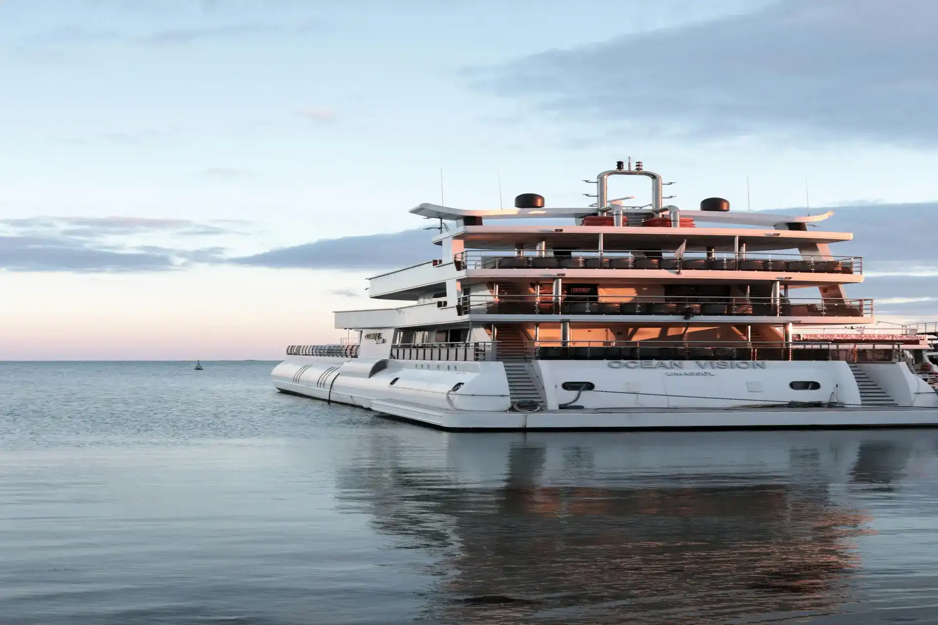 Smooth Sailing: Embarking on a Luxury Yacht Adventure
